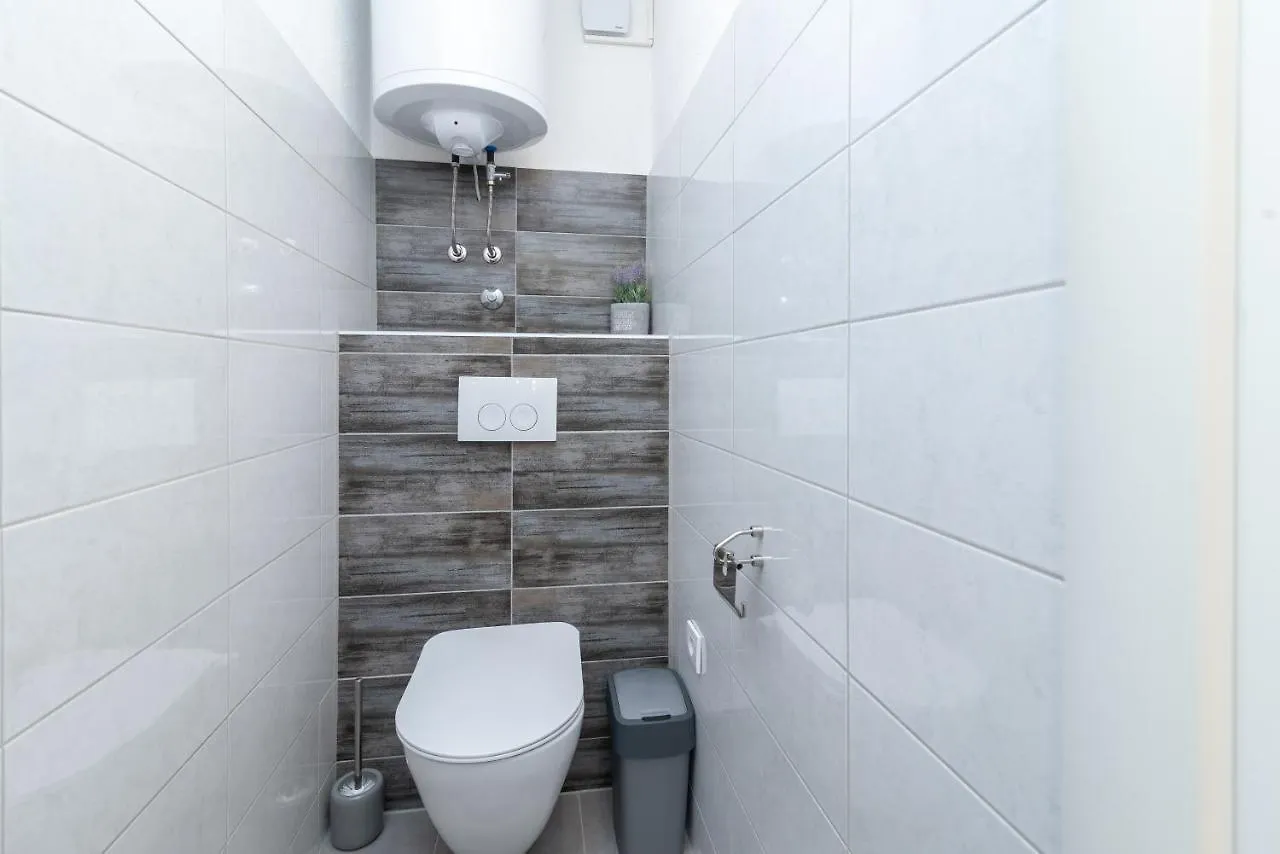 Apartment Gagula With Jacuzzi Trogir